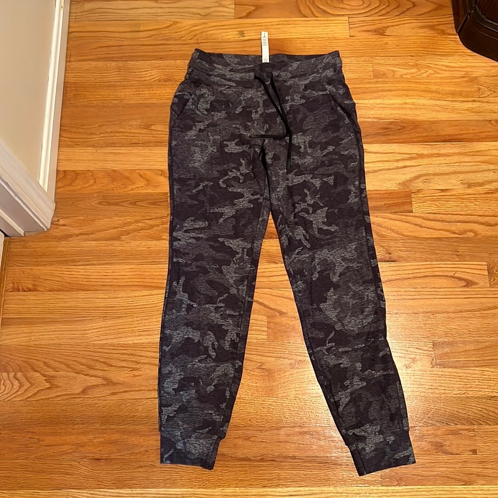 Camo ready to rulu joggers
